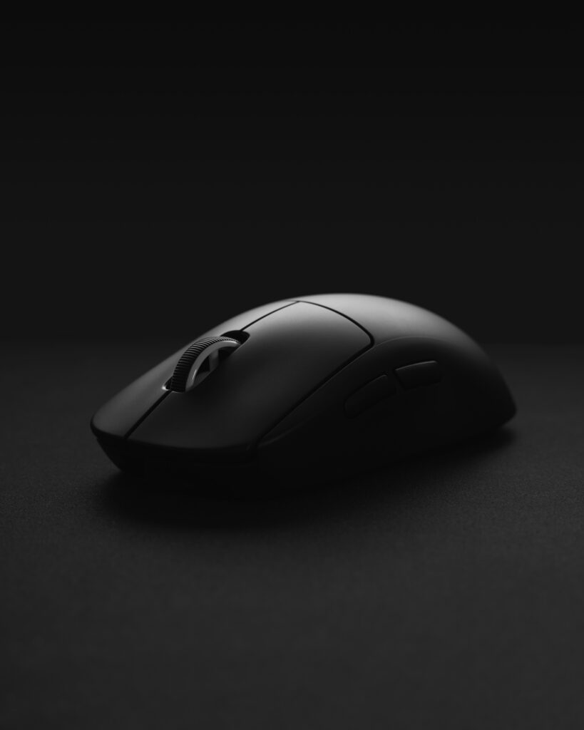 lightweight gaming mouse for fps games.